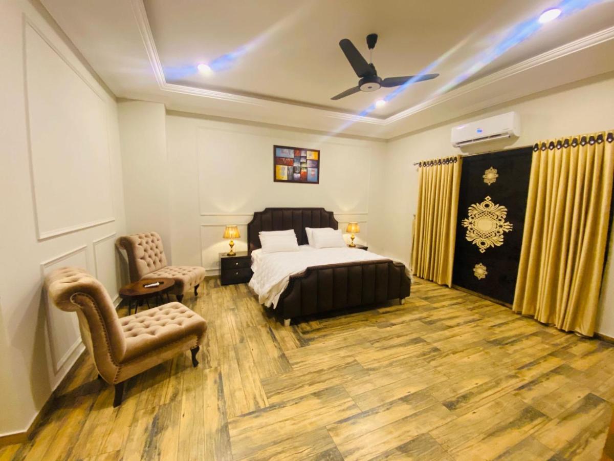 Holidazzle Serviced Apartments Bahria Town Rawalpindi Bagian luar foto
