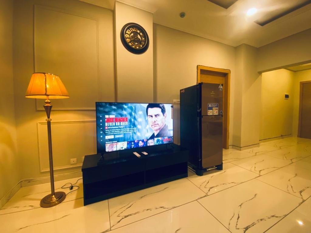 Holidazzle Serviced Apartments Bahria Town Rawalpindi Bagian luar foto
