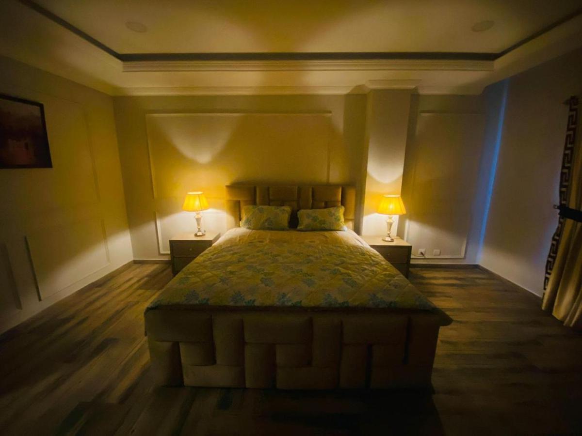 Holidazzle Serviced Apartments Bahria Town Rawalpindi Bagian luar foto