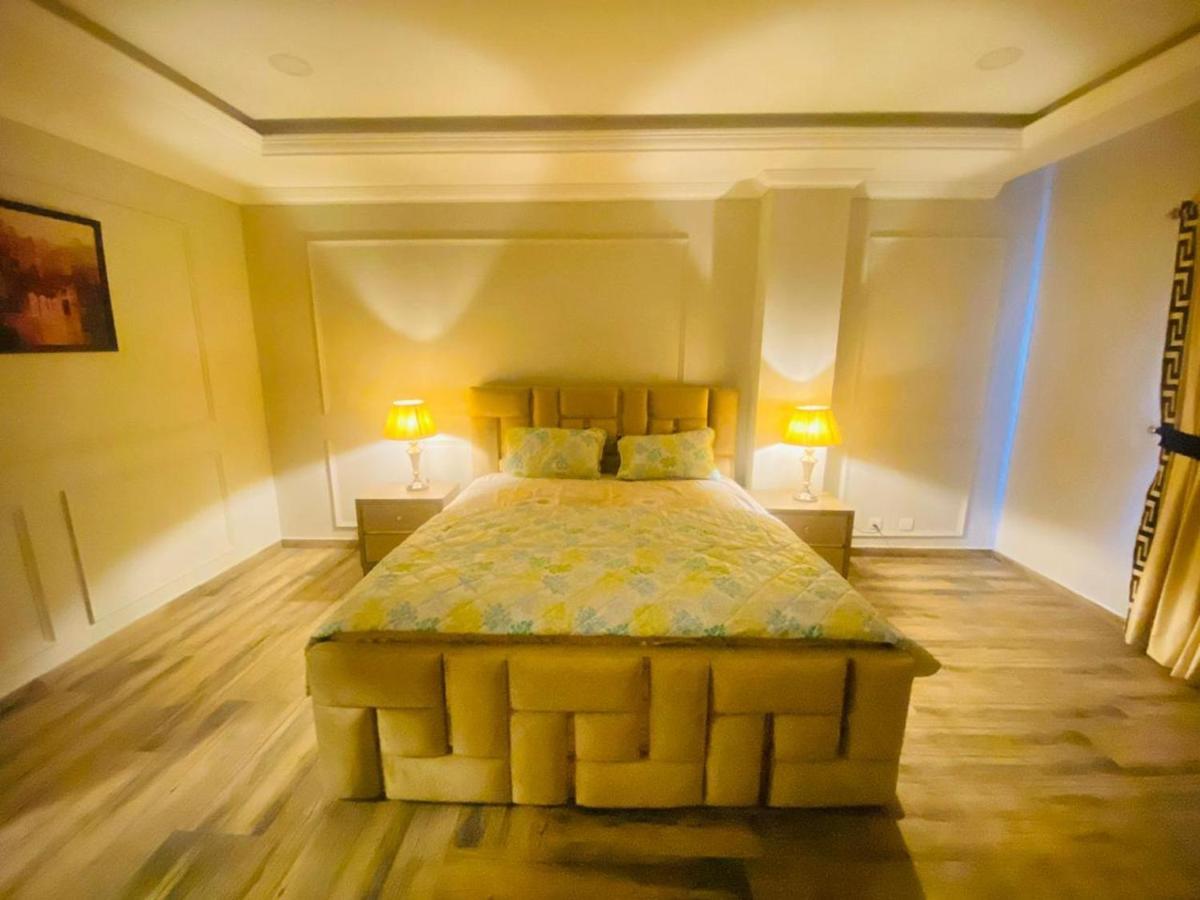 Holidazzle Serviced Apartments Bahria Town Rawalpindi Bagian luar foto